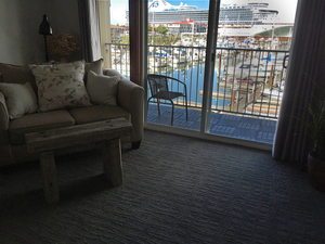Premium King Model with Marina View and Balcony (Non-Pet Friendly) Photo 1