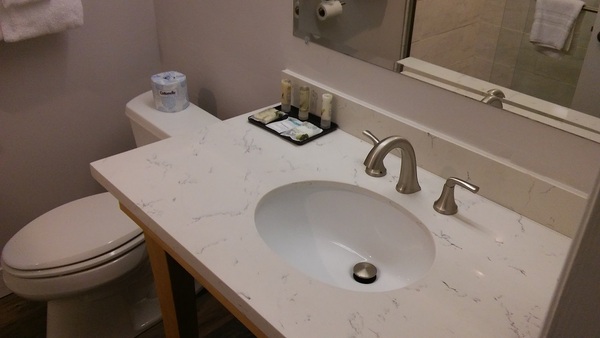 King Kitchenette Suite with View and Balcony (Non-Pet Friendly) Photo 2