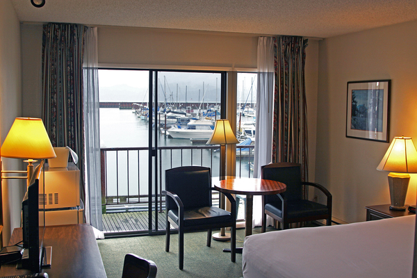 Two Queen with Marina View and Balcony (Non-Pet Friendly) Photo 3