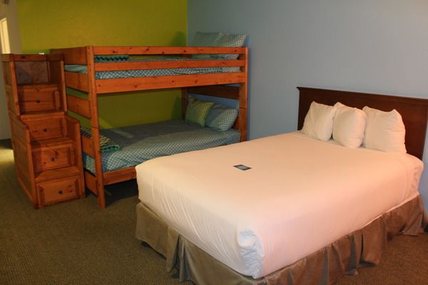 Queen Family Room with Marina View and Balcony Photo 2